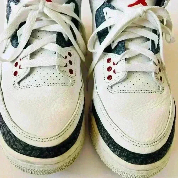 Air Jordan 3 SE Retro Denim Fire Red Sneakers - Picture 10 of 11